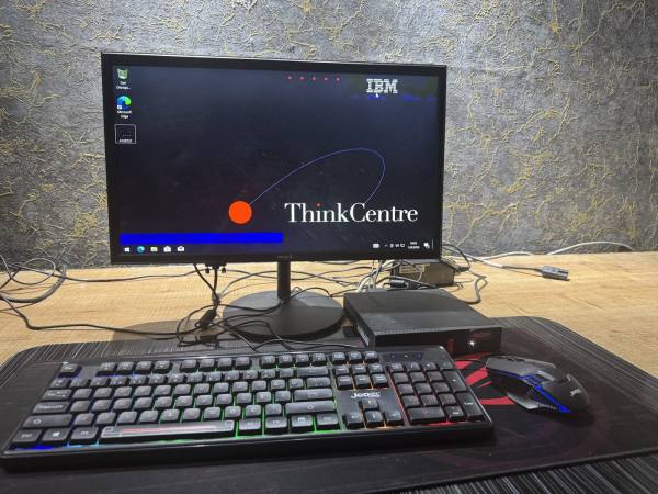 Lenovo ThinkCentre Mini PC Full Set – Intel Core i3-7100, 22" Monitör (İkinci El)